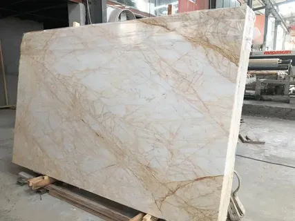 تصویر 2 از سنگ مرمریت سفید کوه سفید با بافت طبیعی و درخشندگی بالا